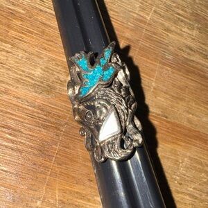 Consignment item..
Silver tone and Turquoise Statement Ring